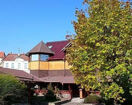 Kro U Holuba Hradčovice