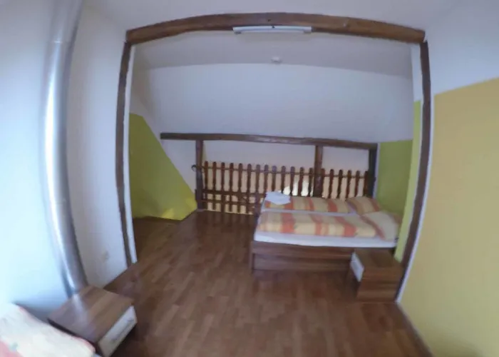U Holuba Hradčovice